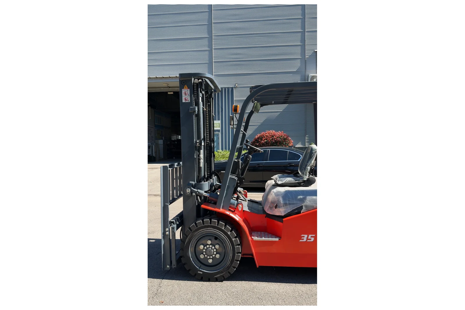 CPC(D)35 3.5 t diesel forklift — detail photograph